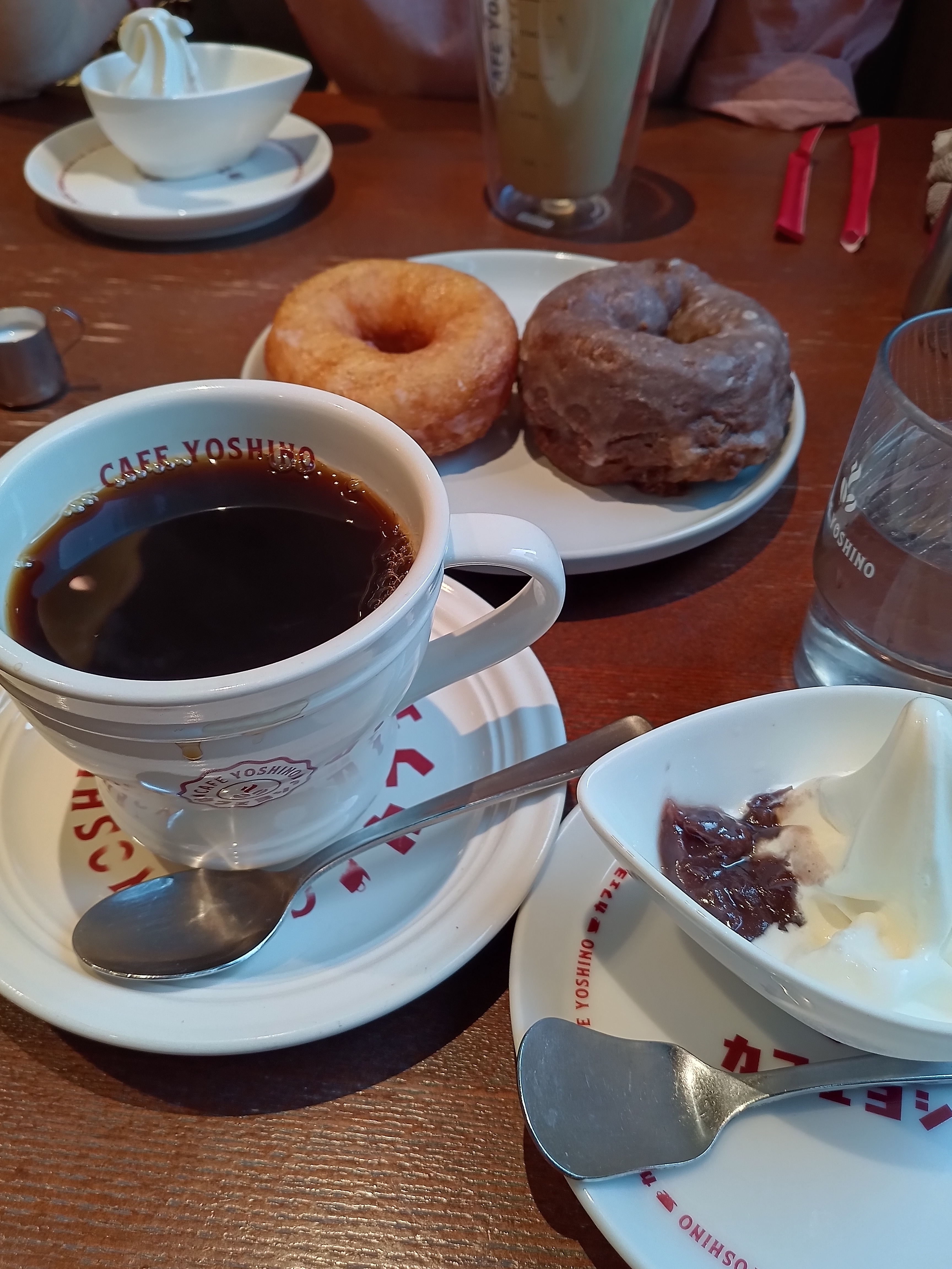 カフェヨシノ 山王店