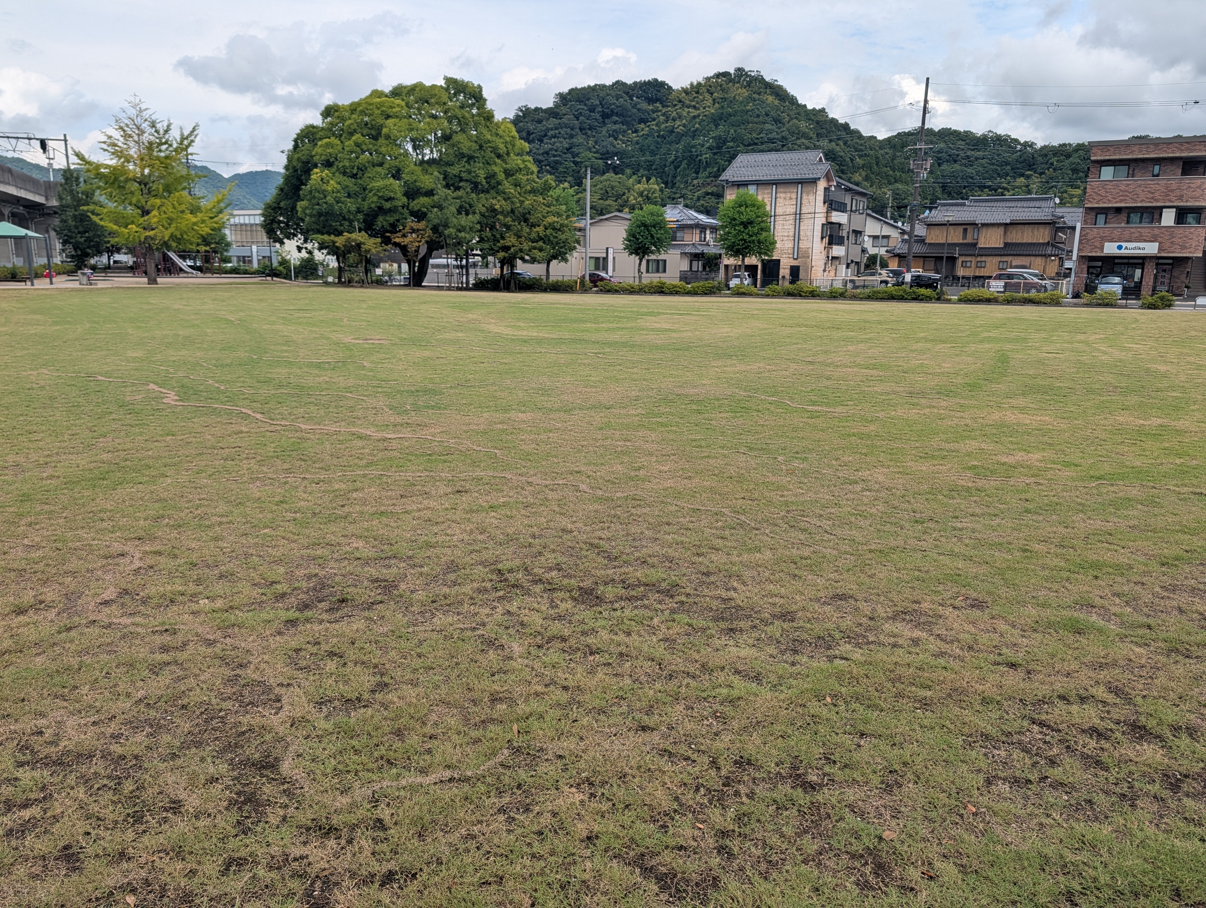 東舞鶴駅北口緑地