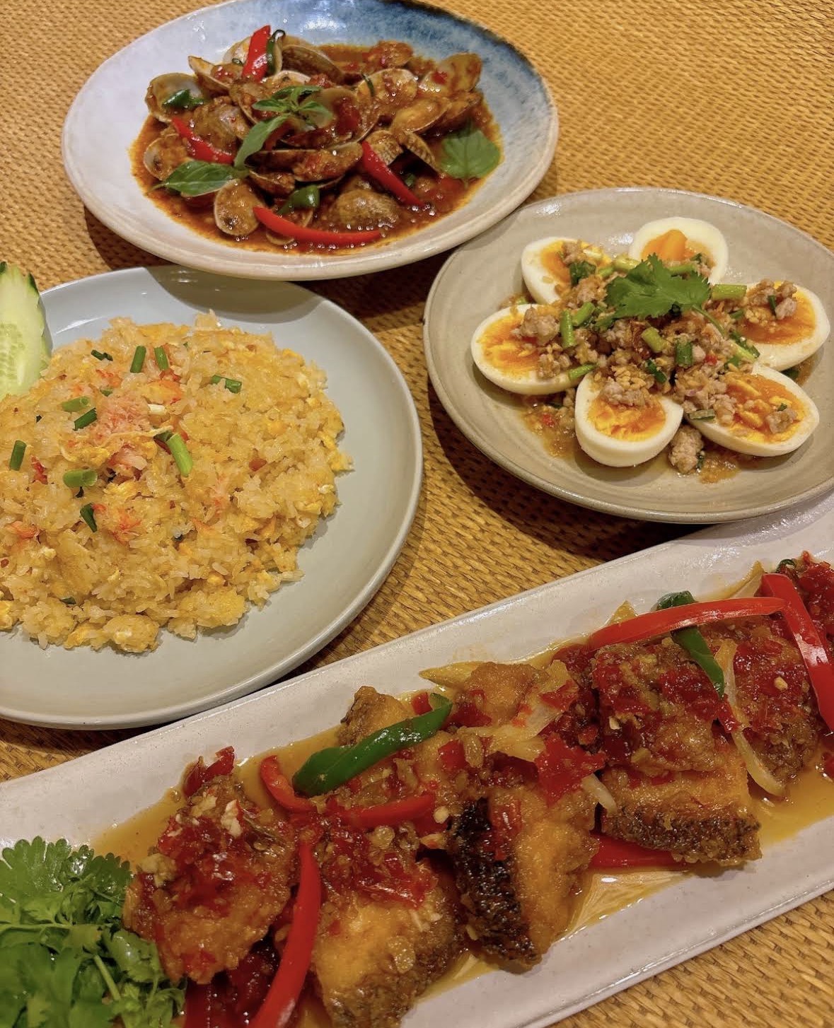 ルンピニ タイ料理