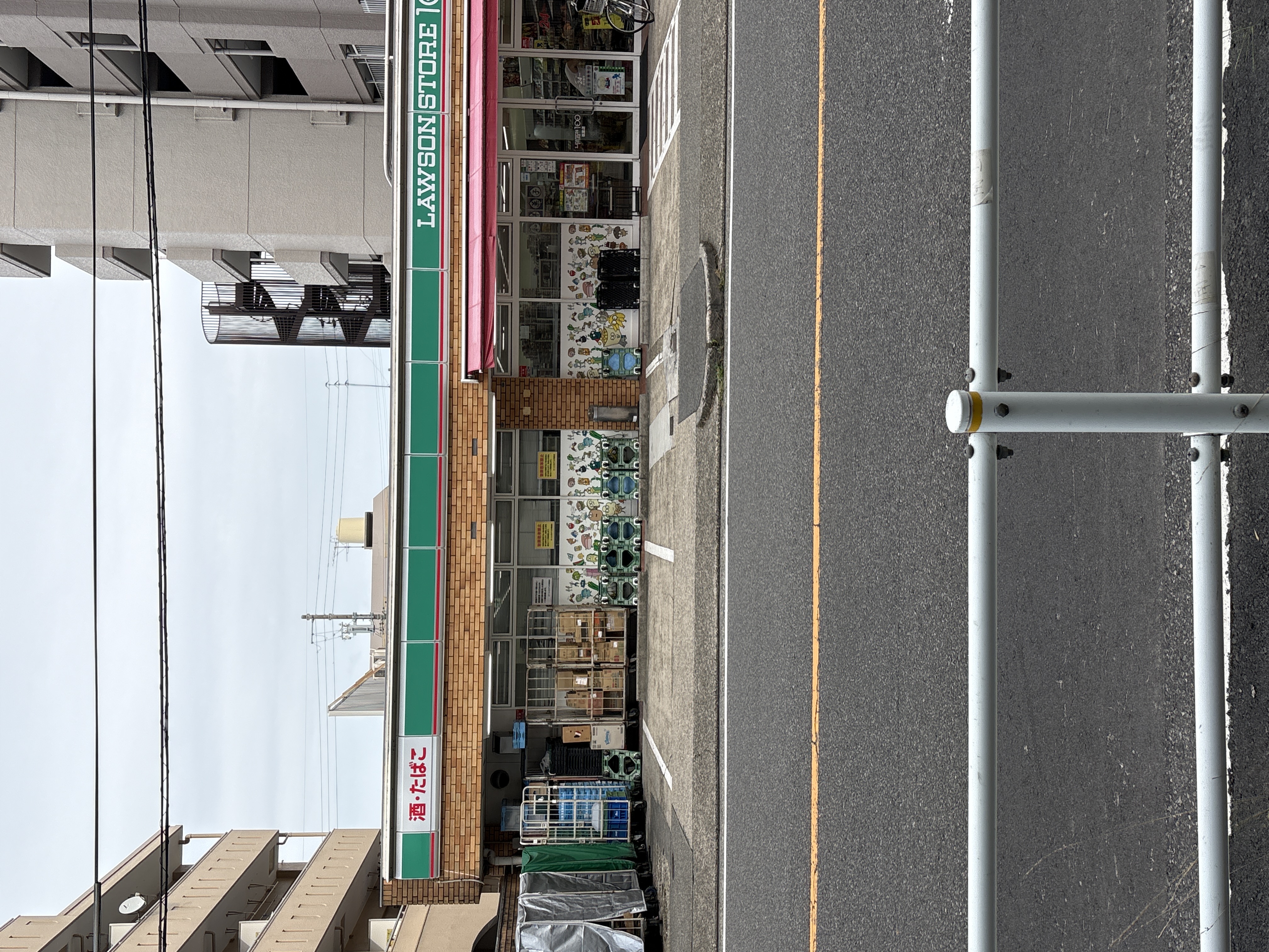 ローソンストア100 鶴里店