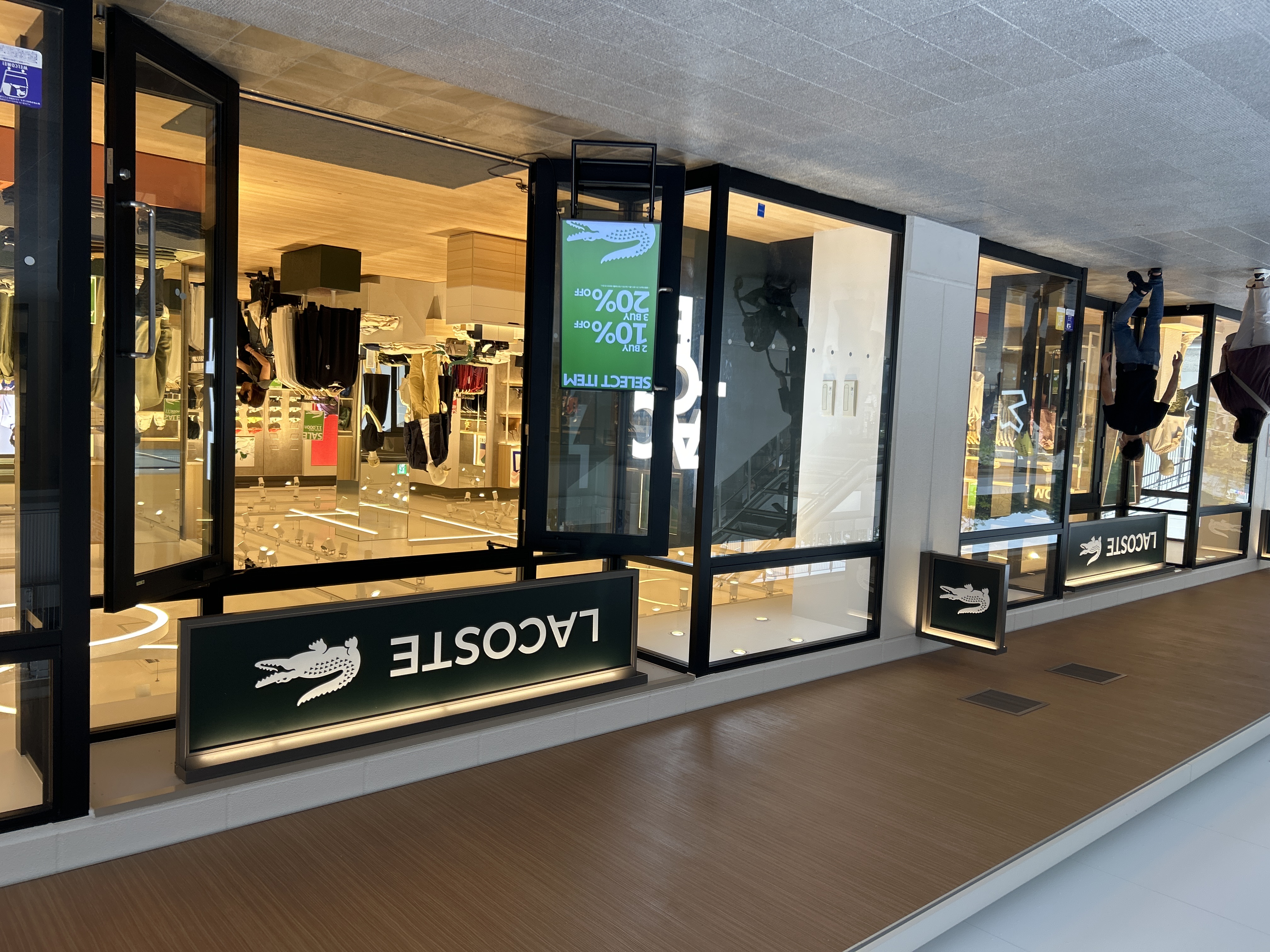 LACOSTE 三井アウトレットパーク岡崎店