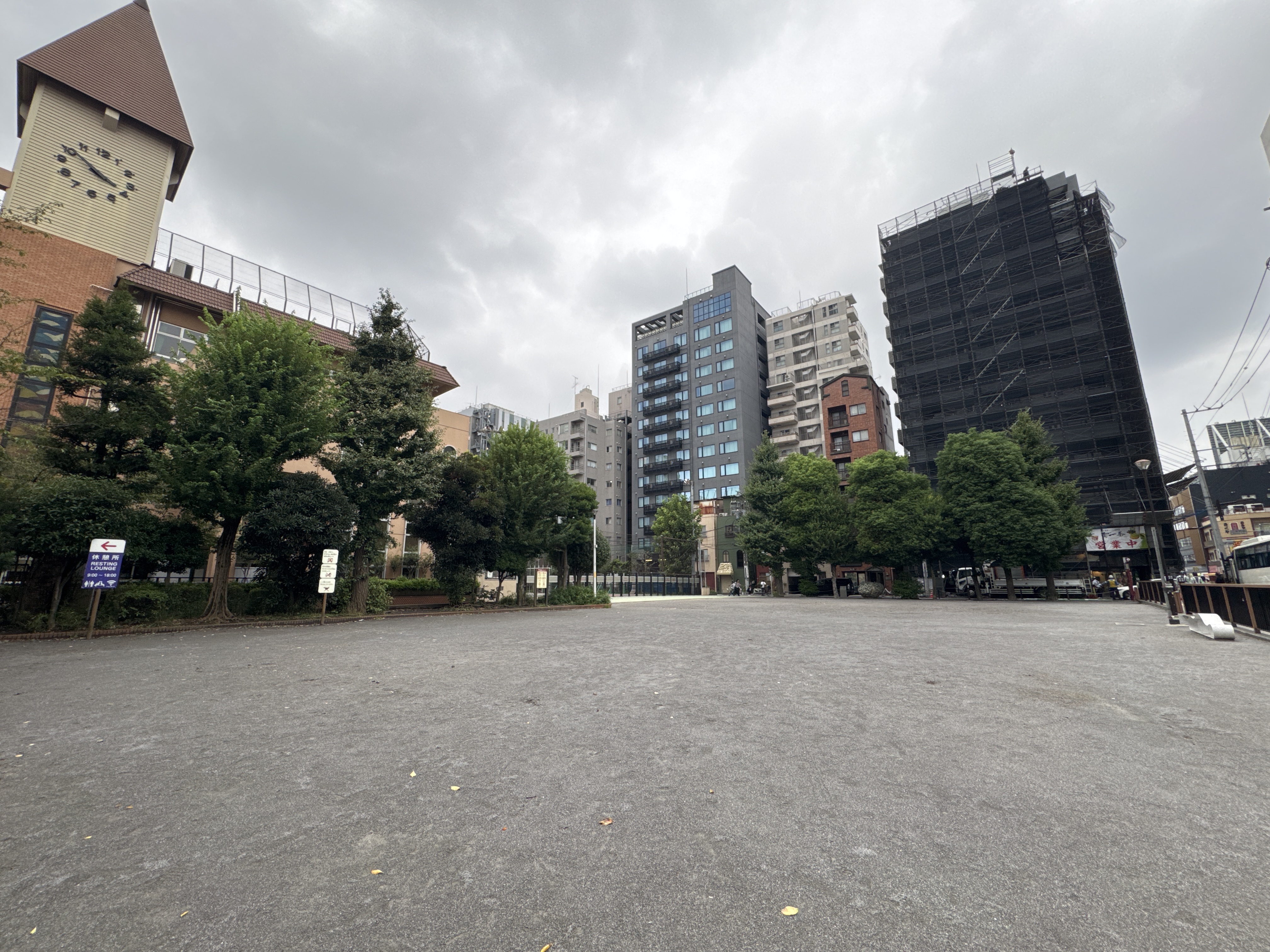 台東区立花川戸公園 (南側)