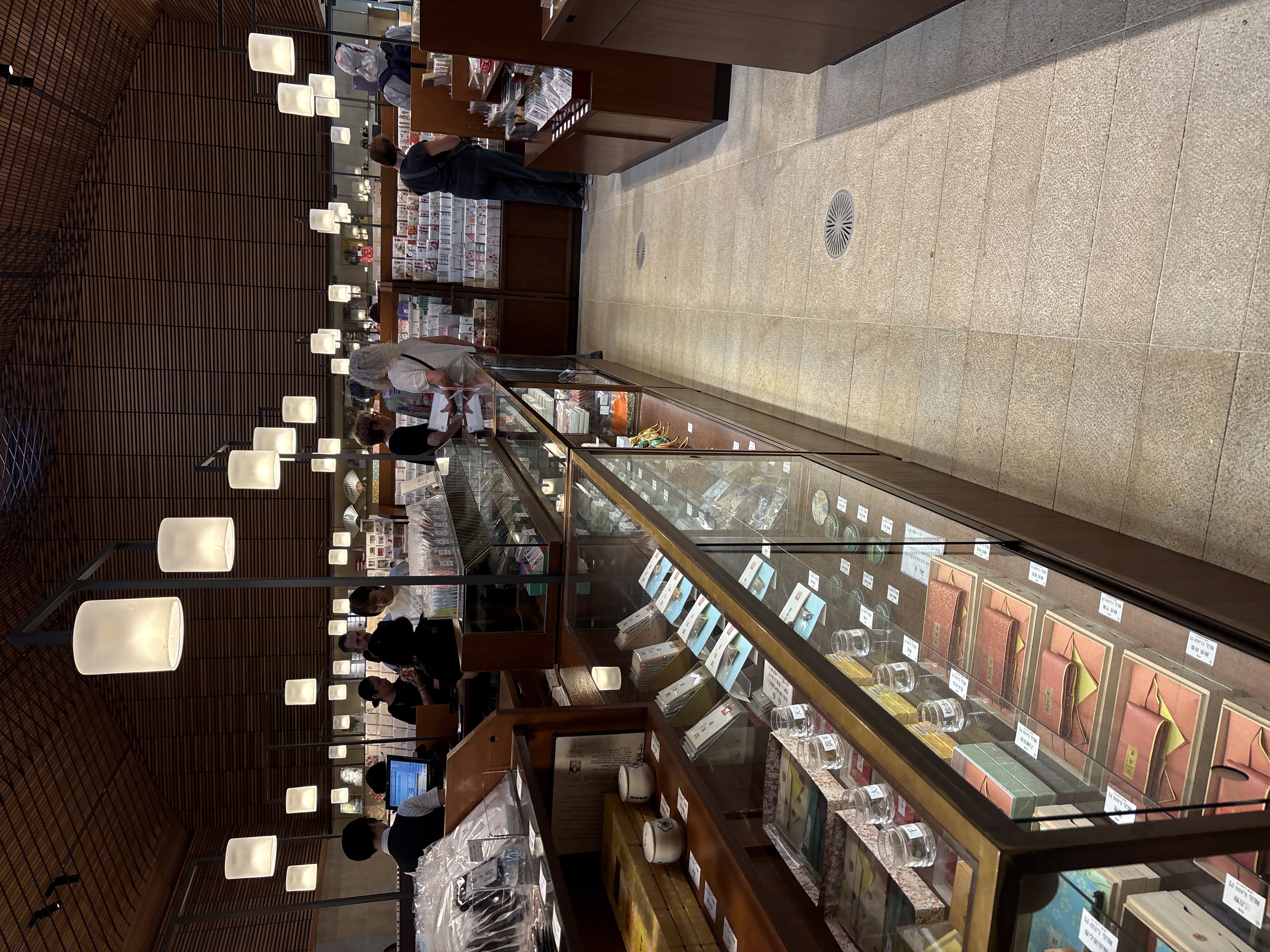 京都鳩居堂 本店