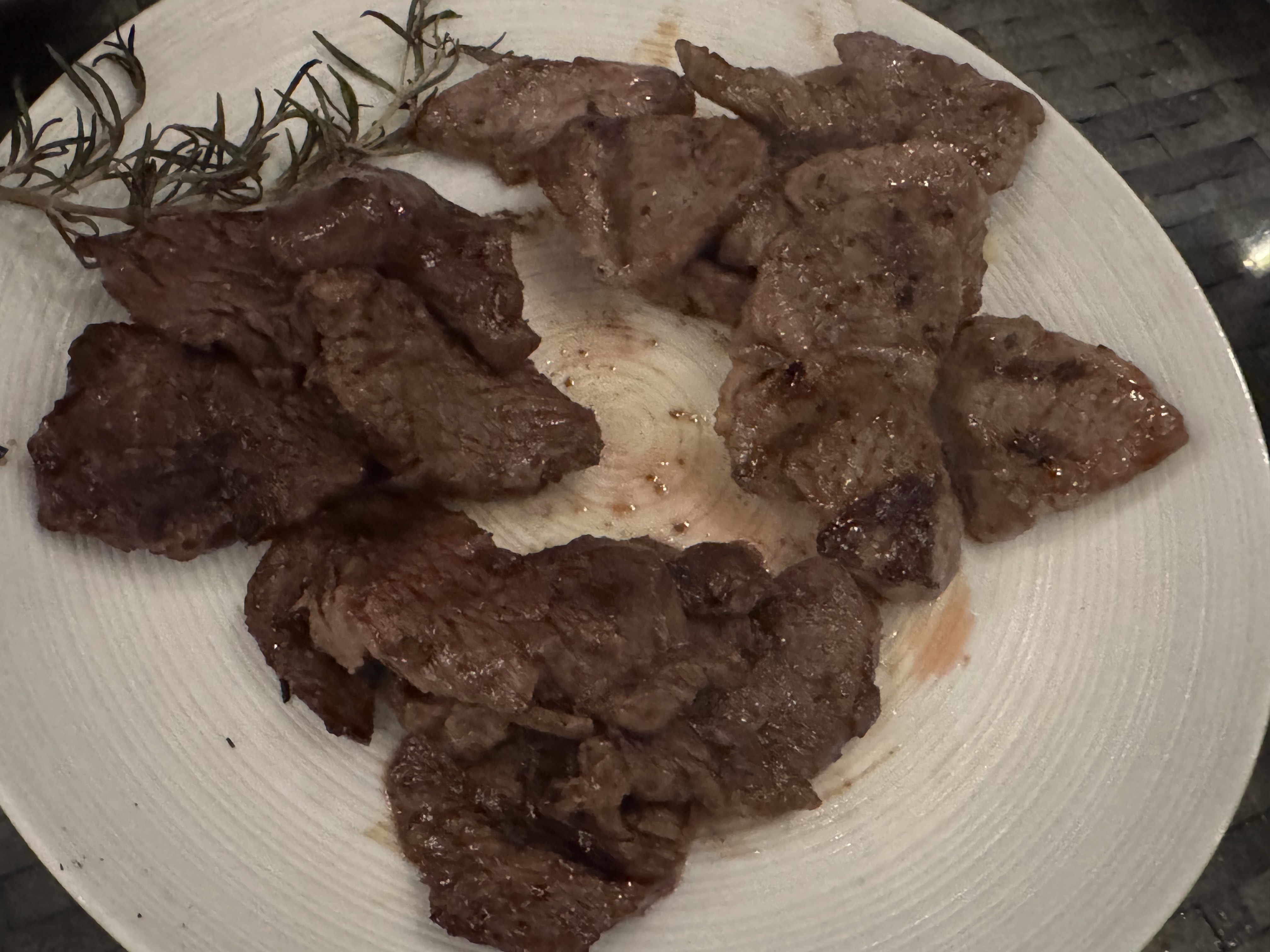 焼肉じゅらく