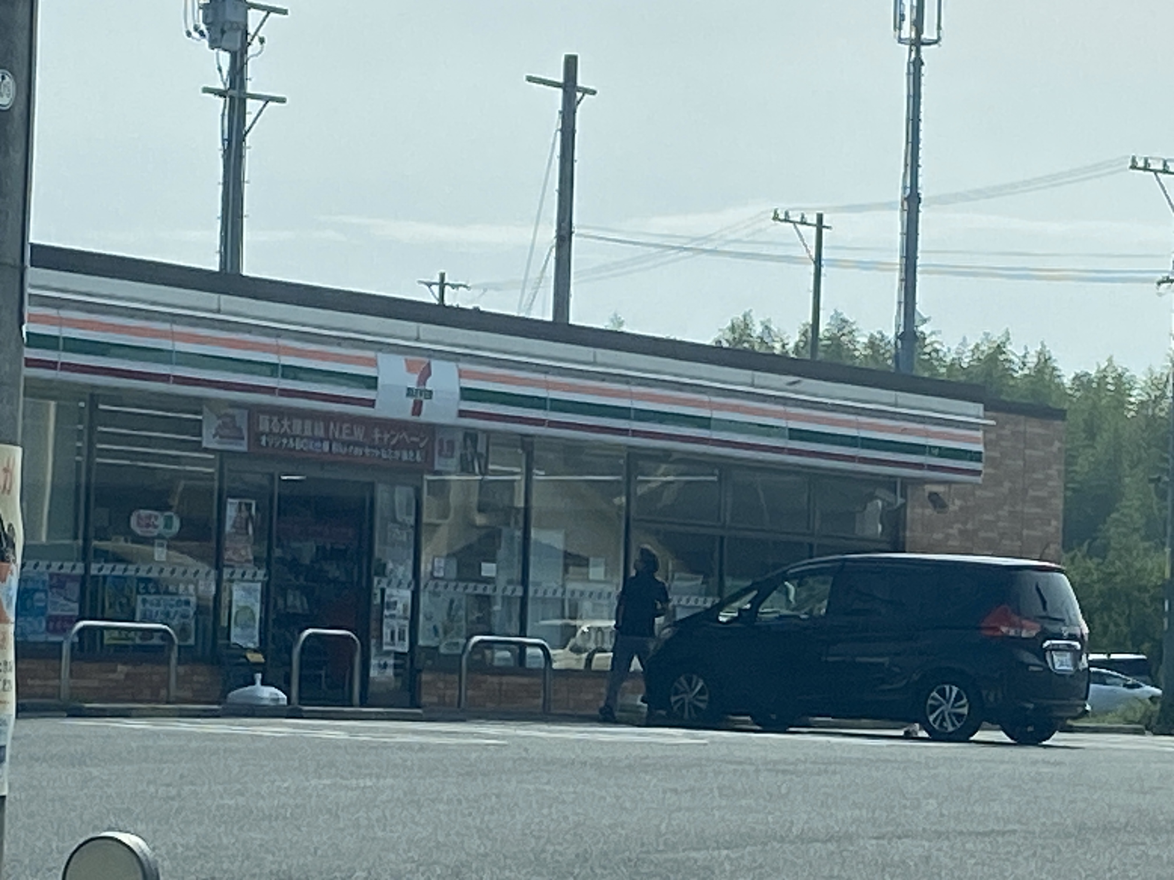 セブンイレブン 大府明成町２丁目店駐車場