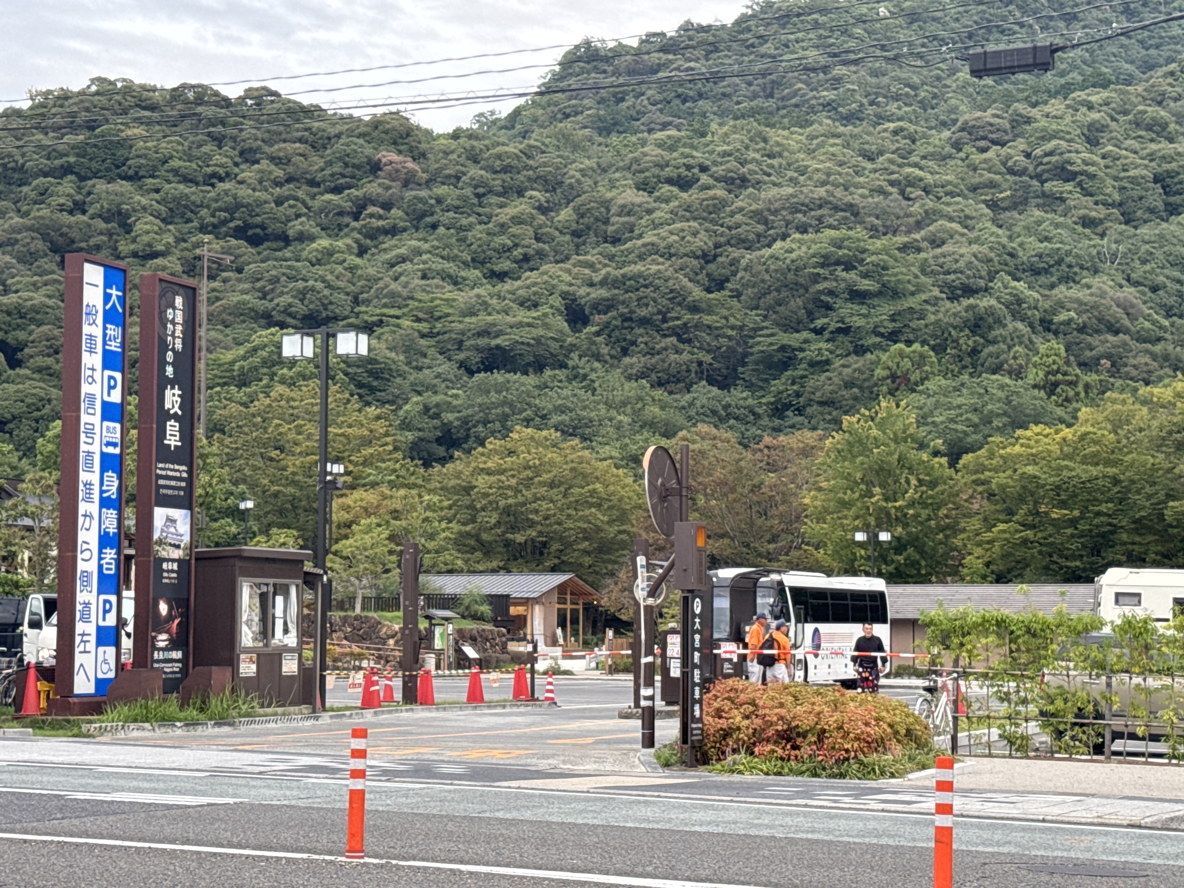 岐阜公園駐車場
