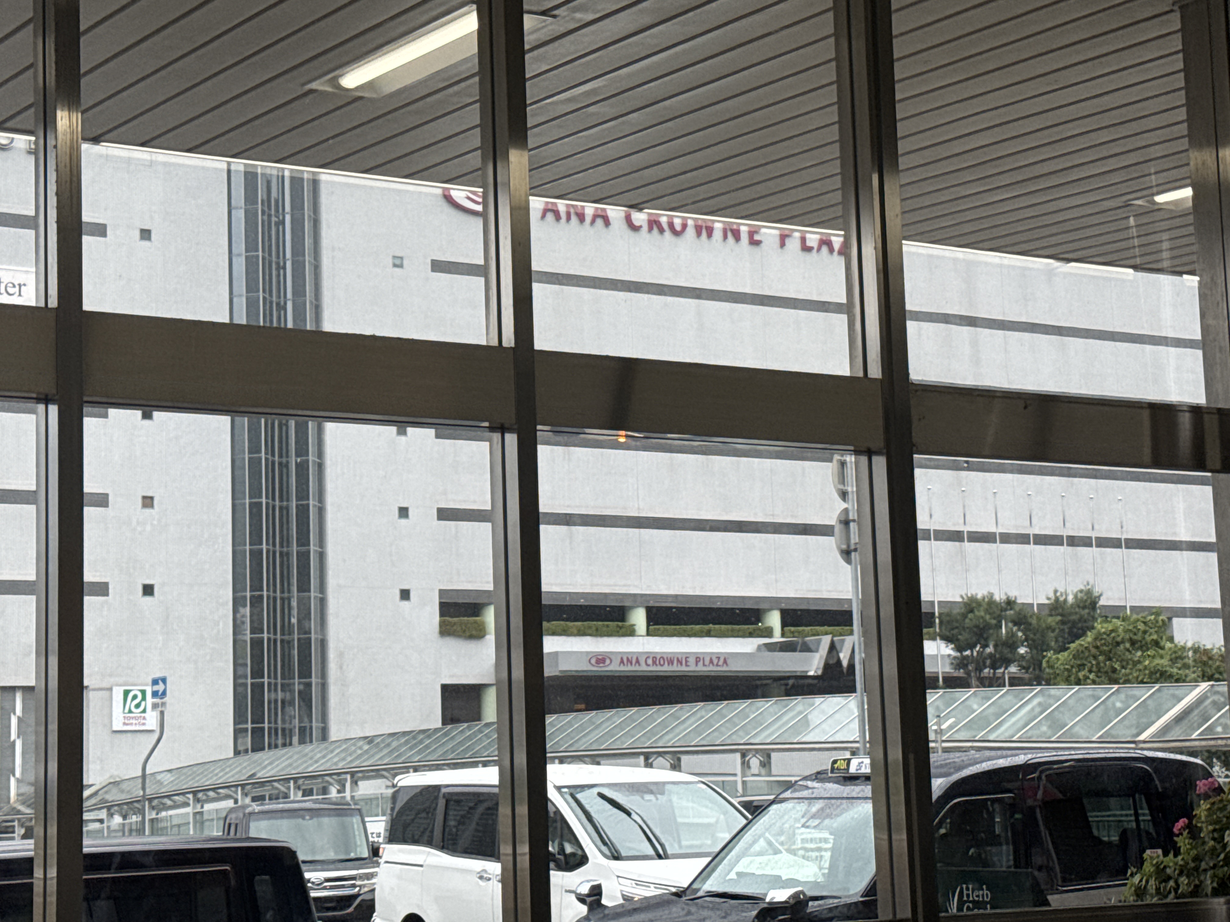 新神戸駅前