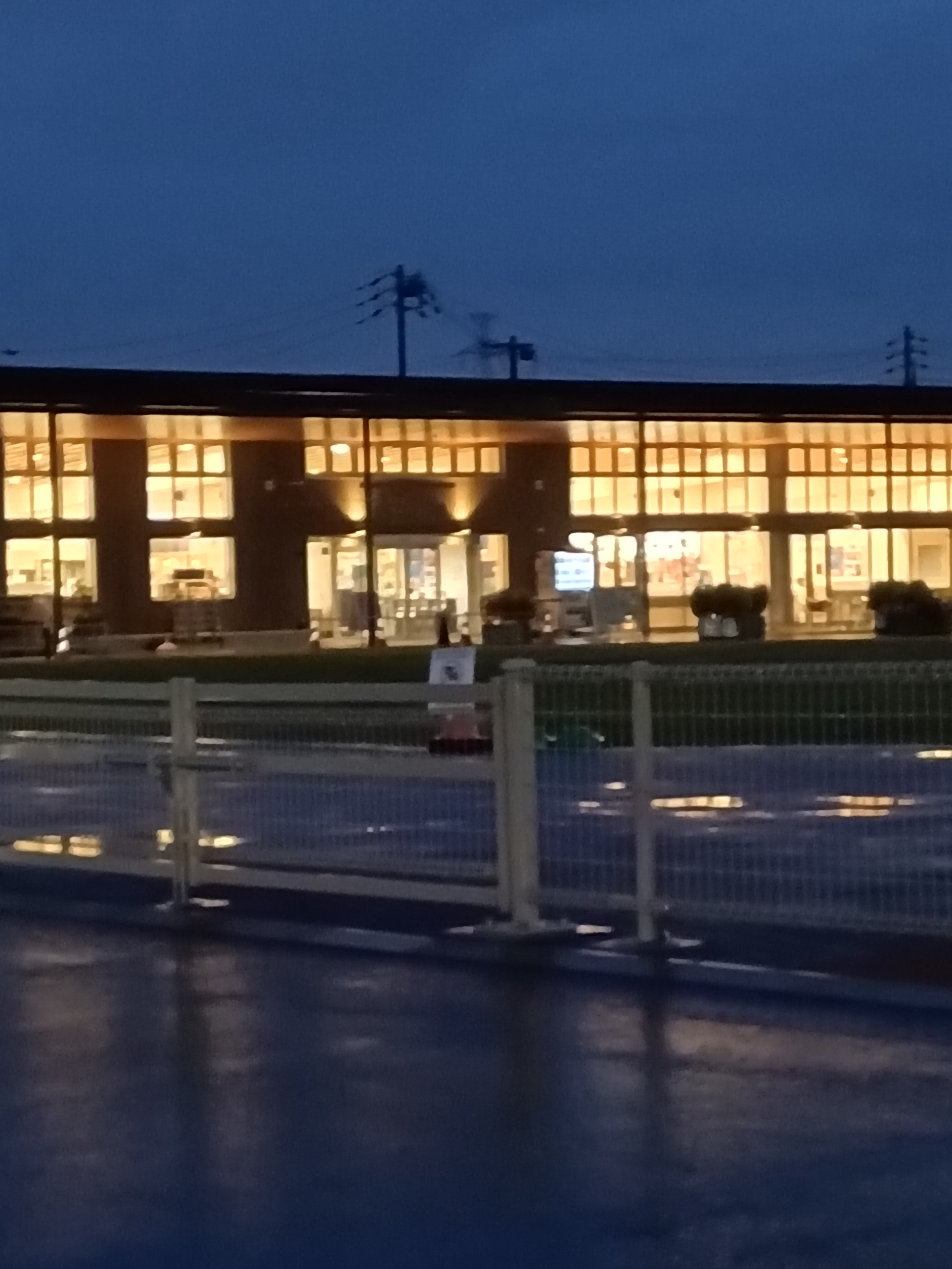道の駅 普通車駐車場 (道の駅 マチテラス日進)