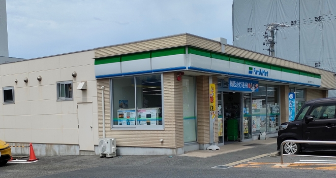 ファミリーマート 春日井サンマルシェ店